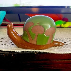 Salt and pepper shakers